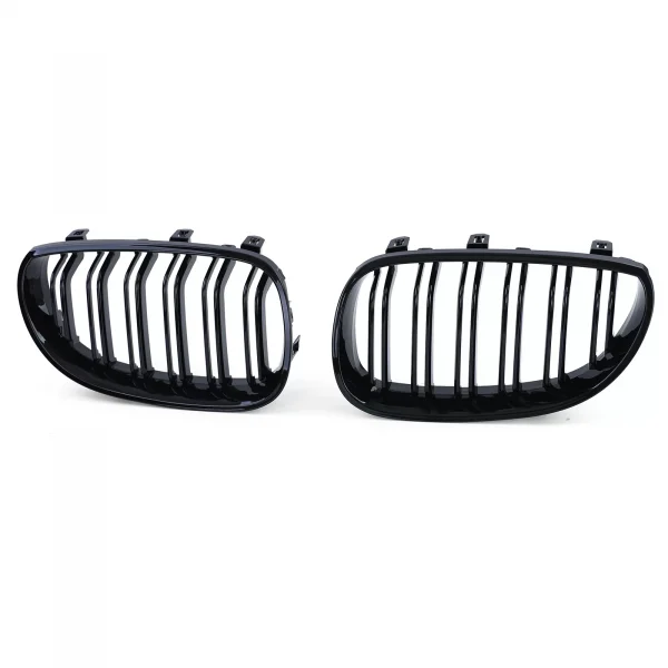 BMW E60/E61 dvigubos grotelės