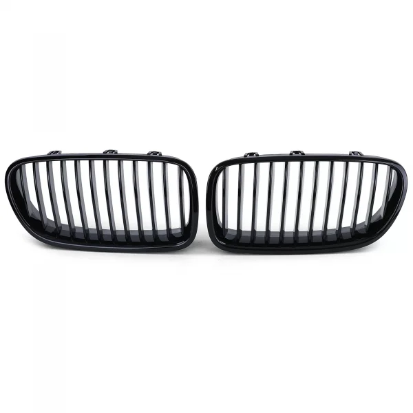 BMW F10 juodos blizgios grotelės BMW F10 juodos blizgios grotelės